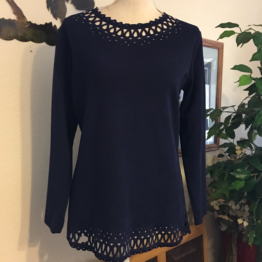 Big Bang navy textured cut out design tunic top
